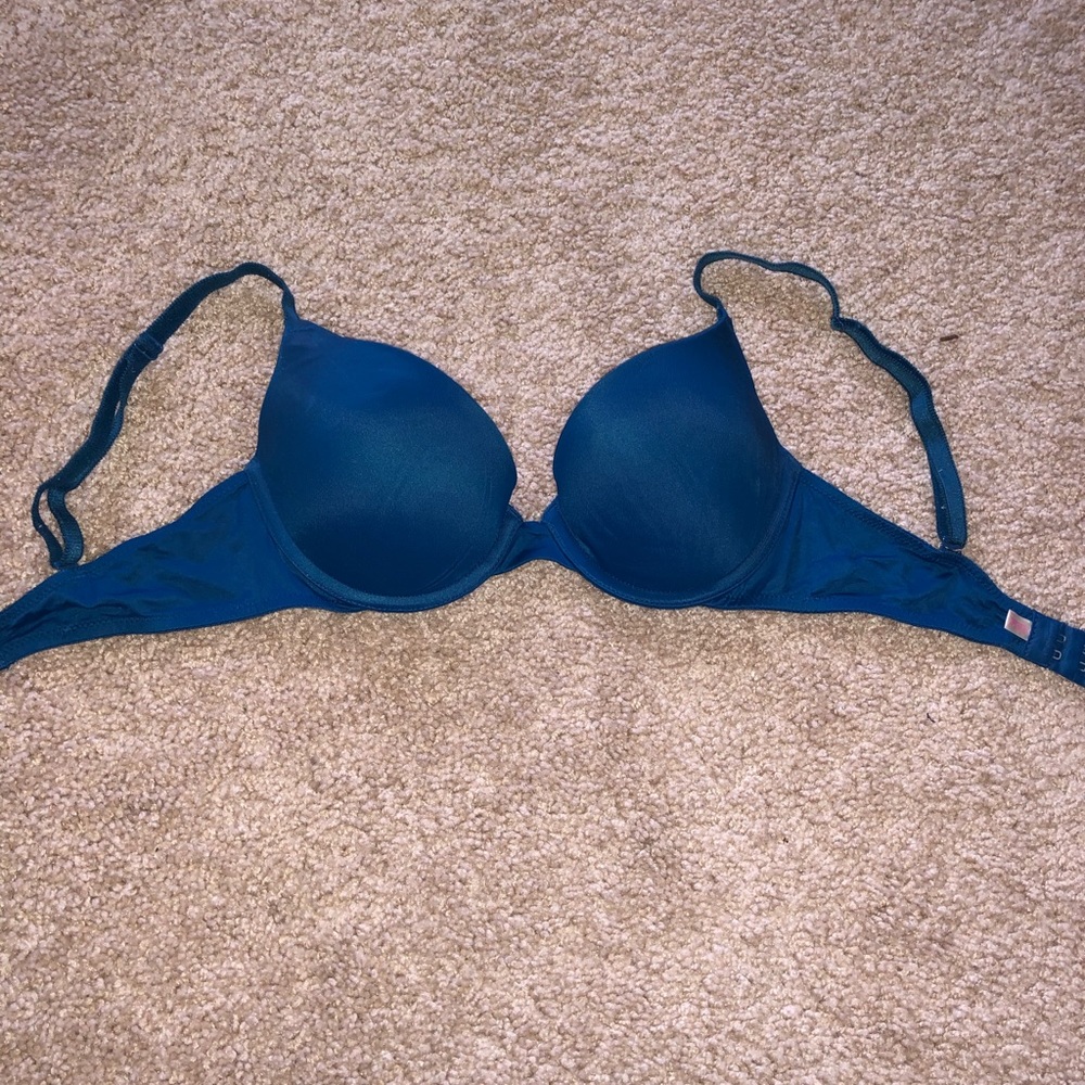 VS Victoria Secret PINK bra size 32C